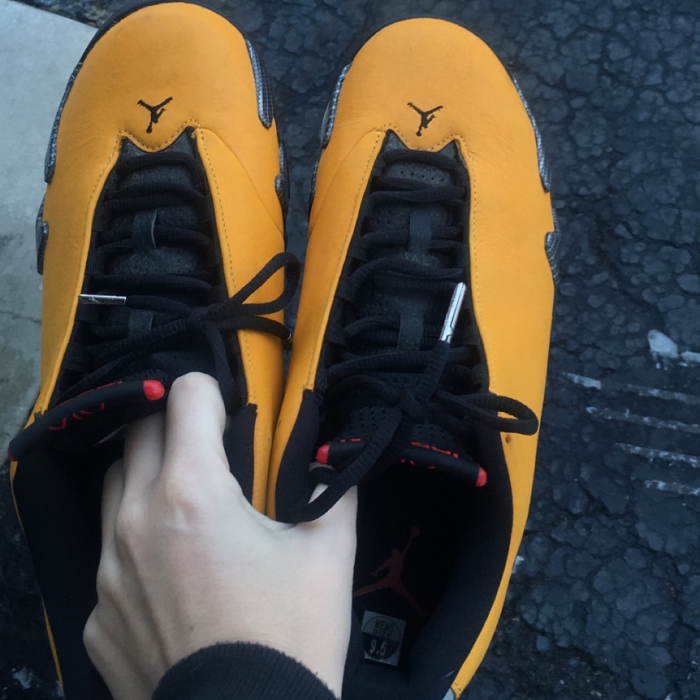 Air Jordan 14 Retro GS 'Reverse Ferrari'